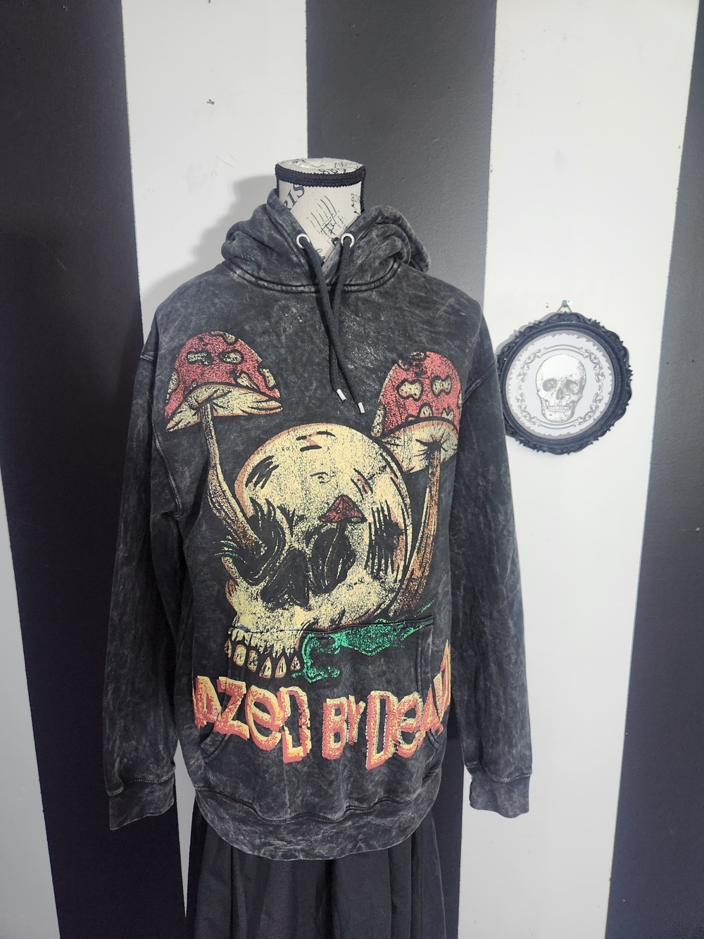 Deadstock Hot Topic Mushroom Hoodie - Picture 2 of 6